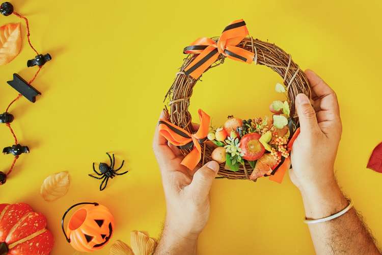 31+ Easy Halloween Crafts for Preschoolers {2023 Edition}