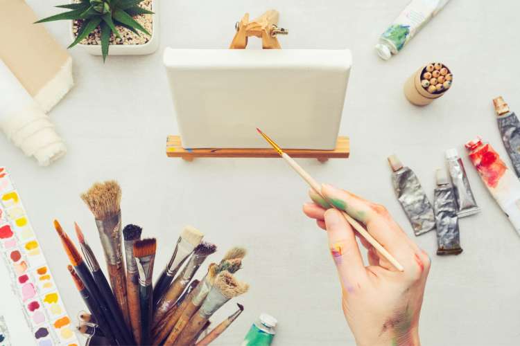 Art Shed Blog Art Education A Guide to Choosing the Right Paint Brush