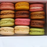 Macaroons and Macarons