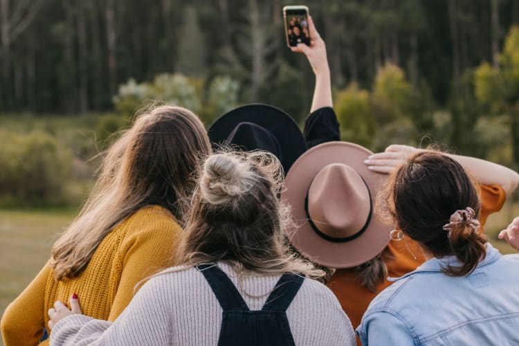 when planning a family reunion make sure you know how to record the event