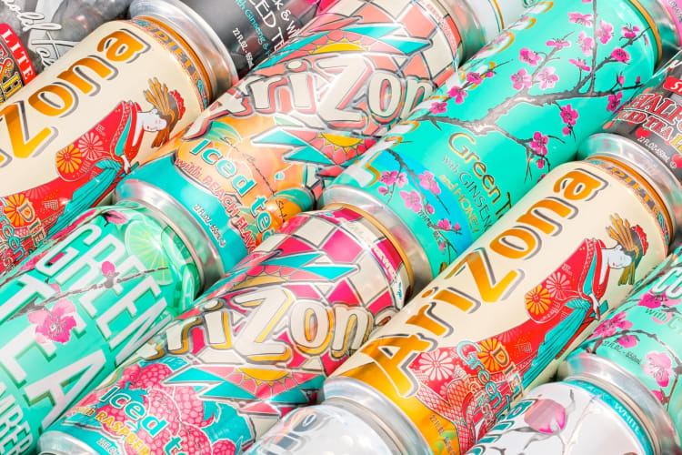A selection of cans in different Arizona iced tea flavors