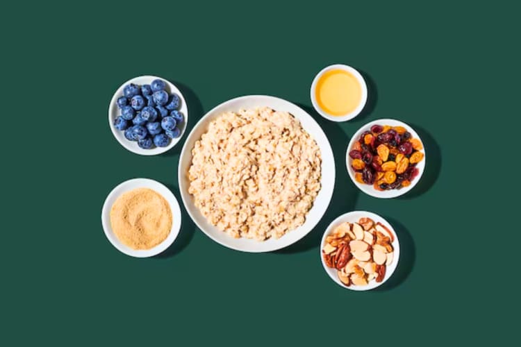 Rolled & Steel-Cut Oatmeal from the Starbucks breakfast menu. 