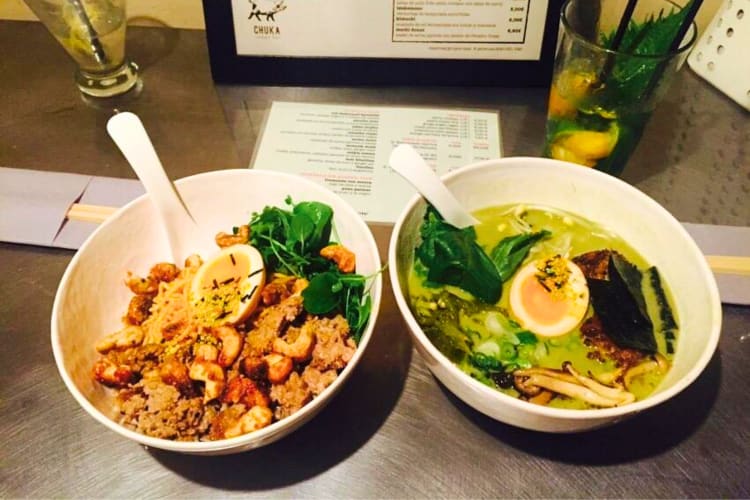 Ramen with Sichuan sausage and green curry ramen is on offer at this Madrid restaurant.