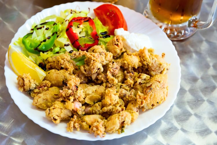 These small, tender squid are lightly floured and deep-fried to a crispy perfection. This is a very popular Barcelona food. 
