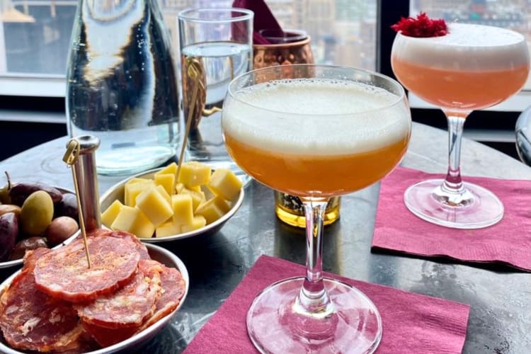 take a look at this stunning rooftop bar in nyc