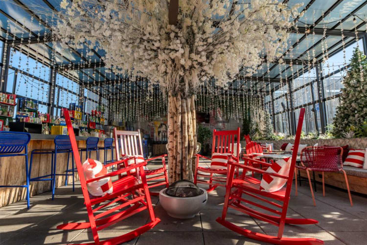 this rooftop bar in nyc would be a great place to spend summer nights 