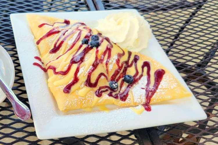 Get a delicious crepe at this breakfast spot in Kansas City 