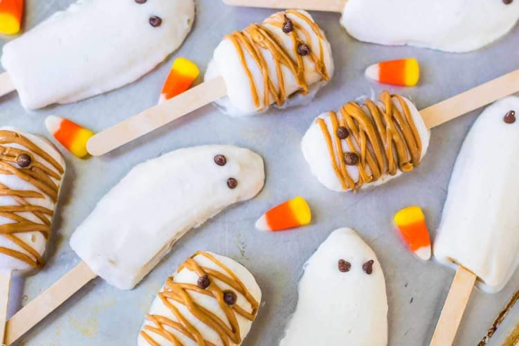 adorable halloween banana popsicles are a healthy halloween dessert