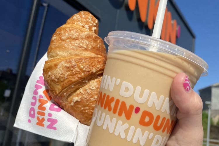 Grab a bite and your favorite coffee from the Dunkin' Donuts fast food breakfast menu.