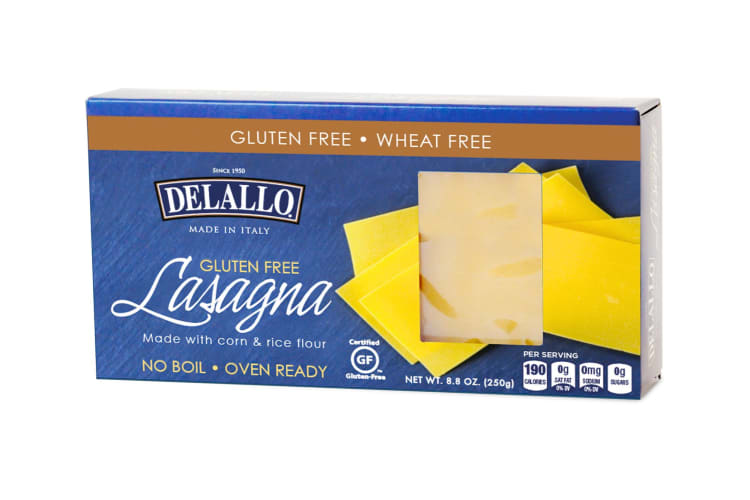A blue box of DeLallo lasagna sheets