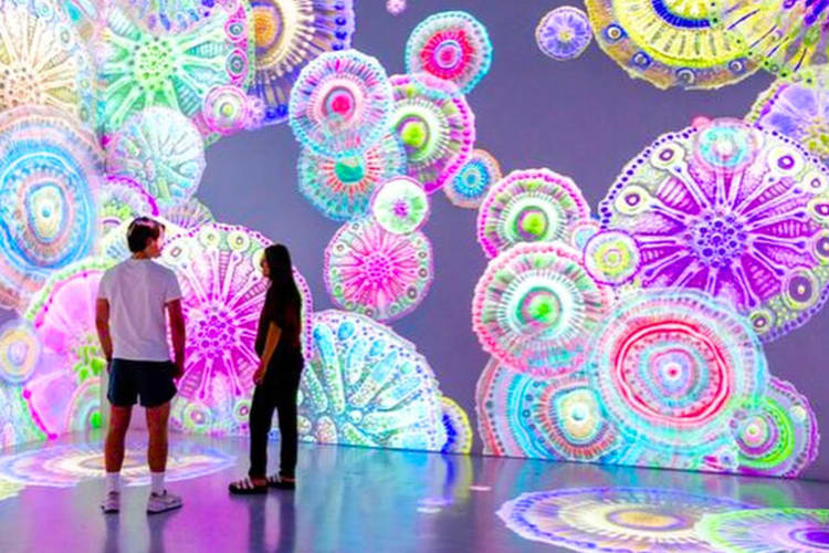 Taking kids to Electric Playhouse is one of the top birthday ideas in Albuquerque for kids