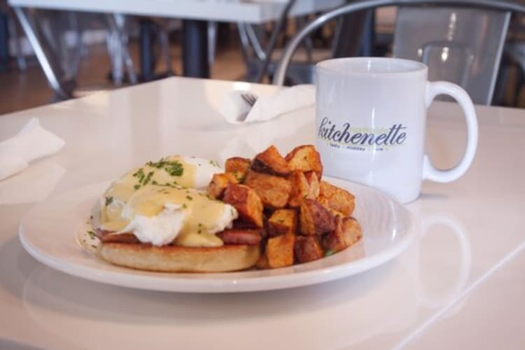 A typical Indianapolis breakfast of biscuits and potatoes.