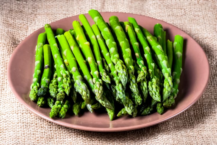 Asparagus in a bowl 