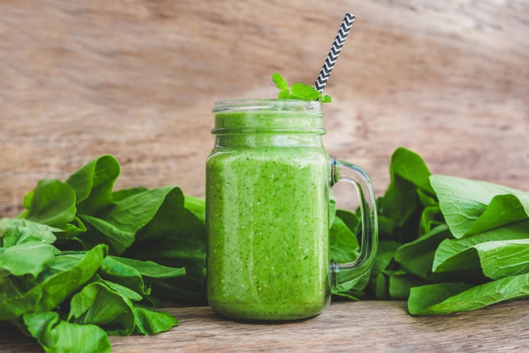 You can freeze spinach for use in smoothies