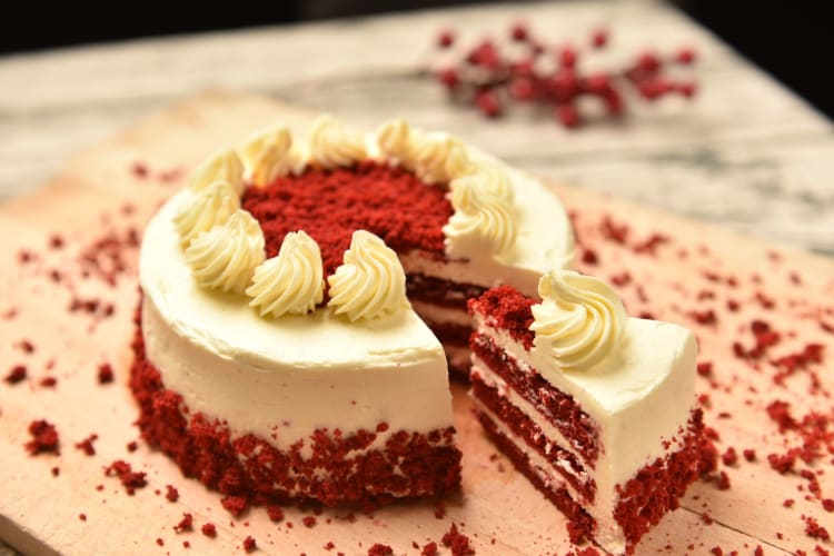 While you can freeze cake, only by following the correct steps can you ensure that the taste isn't negatively impacted.