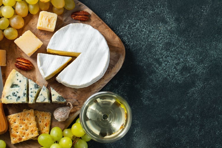 Cheeseboard from the cheapest Michelin star restaurants.