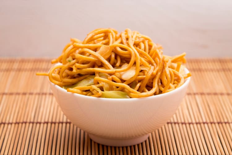 Do you know the difference between chow mein vs. lo mein?