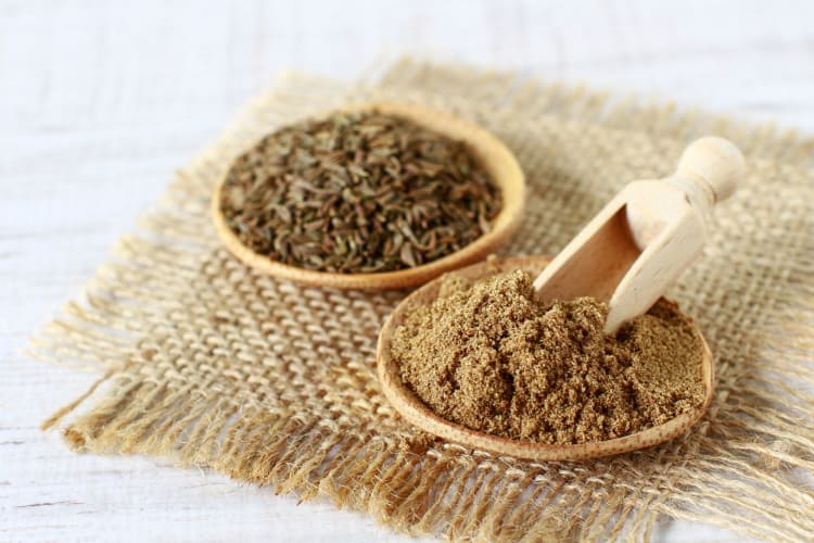 Ground cumin and cumin seeds