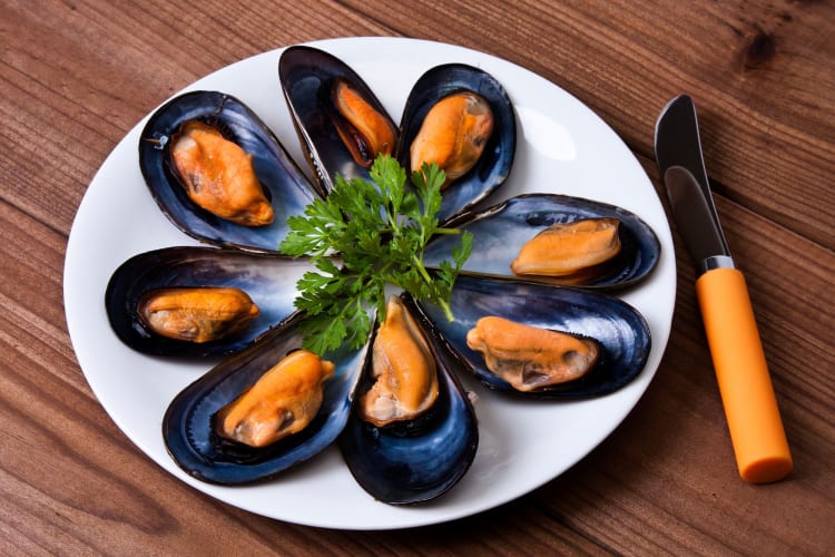 What's your preference when it comes to clams vs. mussels?
