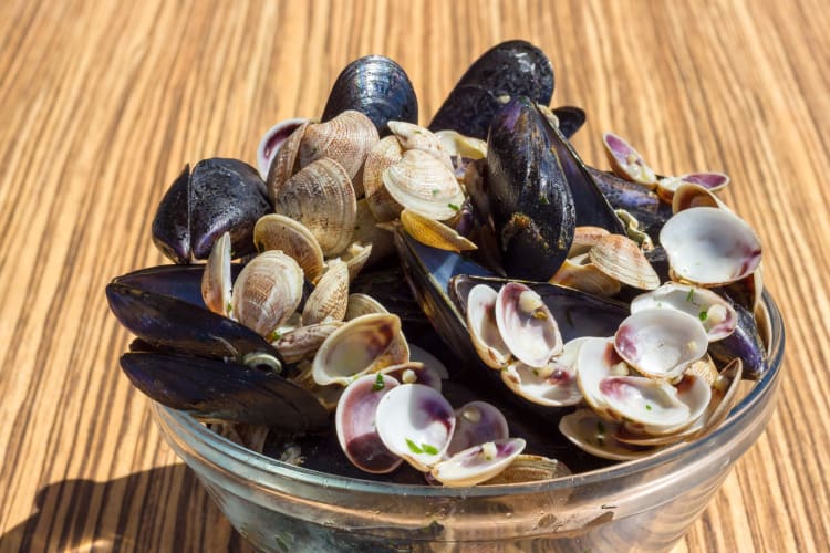 There's usually a reason that a recipe calls for clams vs. mussels, or vice versa.