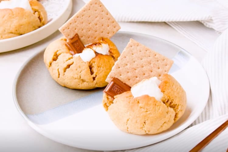 S'mores cookies are a fun treat to serve at a cookie exchange