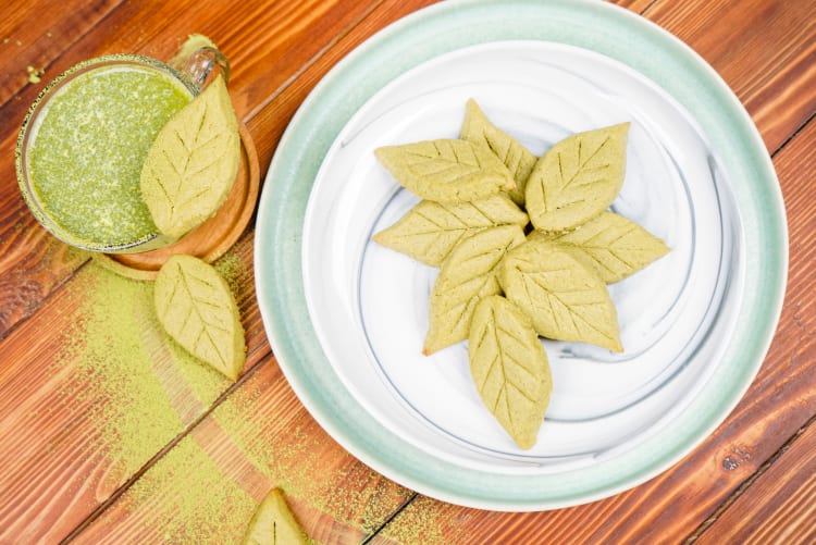 matcha cookies are beautiful and buttery asian desserts