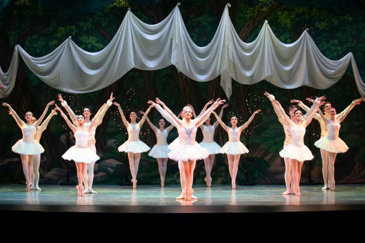 Attending the ballet is one of the cultural Des Moines date ideas
