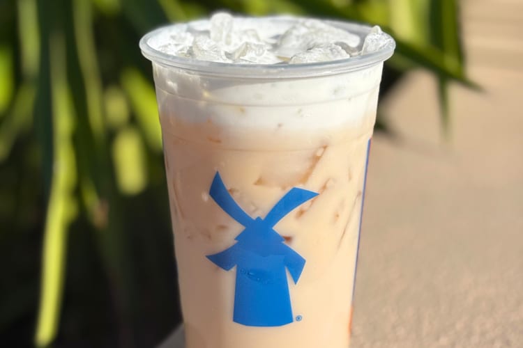 Peach Cobbler Chai is a popular Dutch Bros secret menu drink