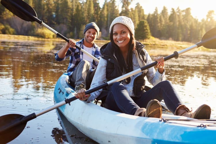 Canoeing is one of the most fun first date ideas in Edmonton