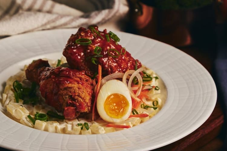 The ultime beachy Maui restaurant experience at FOND