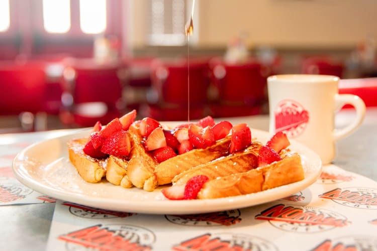 Waffles with strawberries 