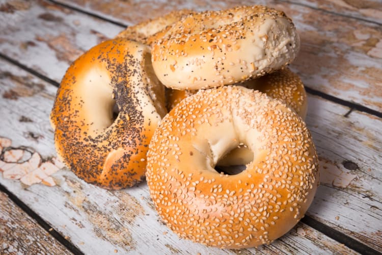 The healthiest bagels include those you make at home