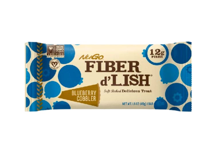 Packaging for a NuGo Fiber d'Lish in Blueberry Cobbler breakfast bar
