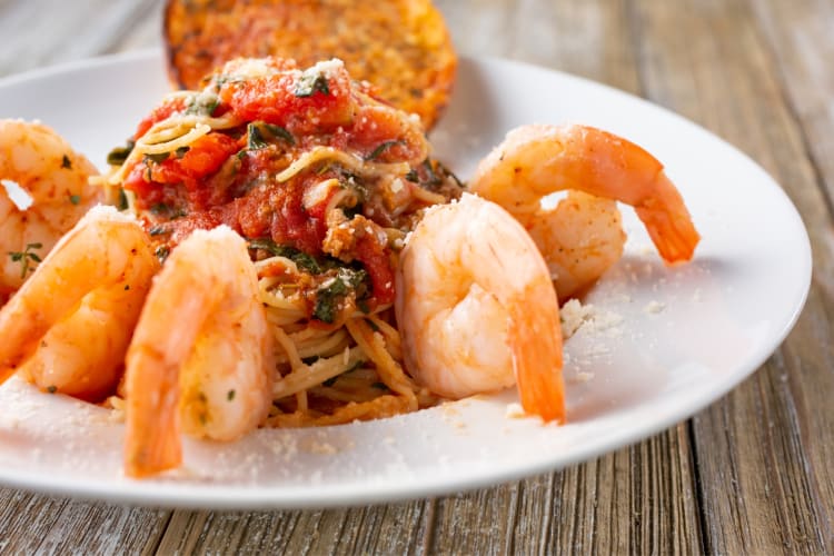 Angel hair pasta with shrimp and tomato