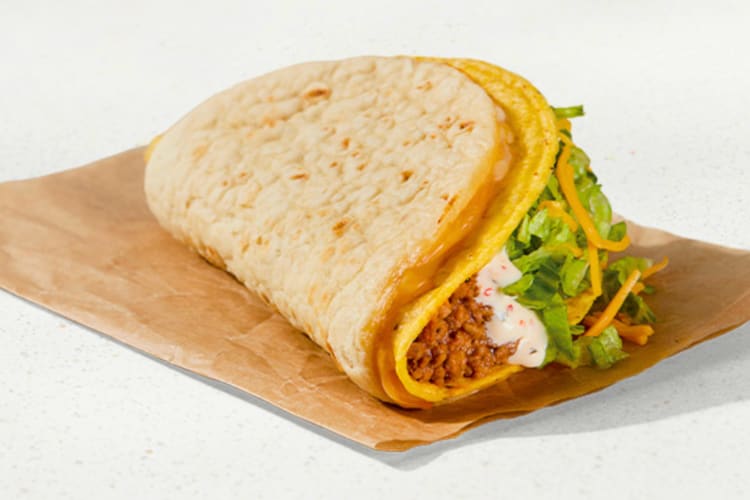 A Taco Bell Cheesy Gordita Crunch 