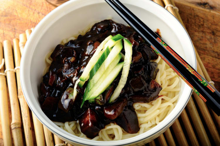 Noodles with black bean sauce and cucumber