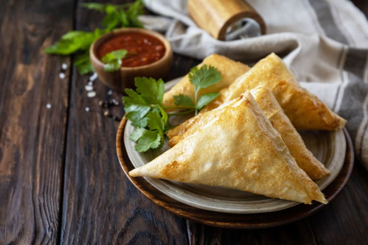 The samosas are a popular choice at Udupi Palace.