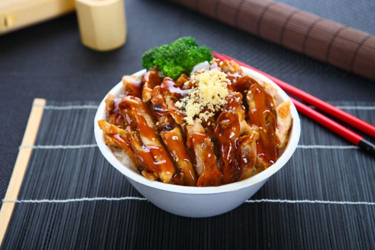 Is hibachi healthy? Bowl of teriyaki chicken.