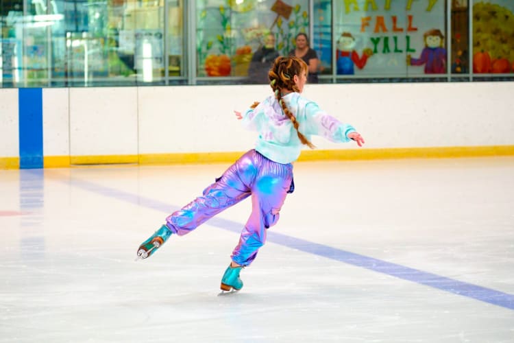 ice skating arlington date idea