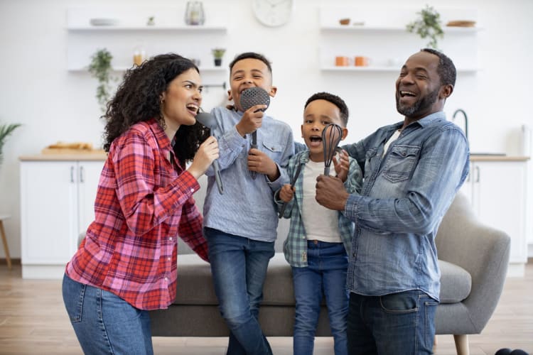 A karaoke party is an excellent family reunion idea