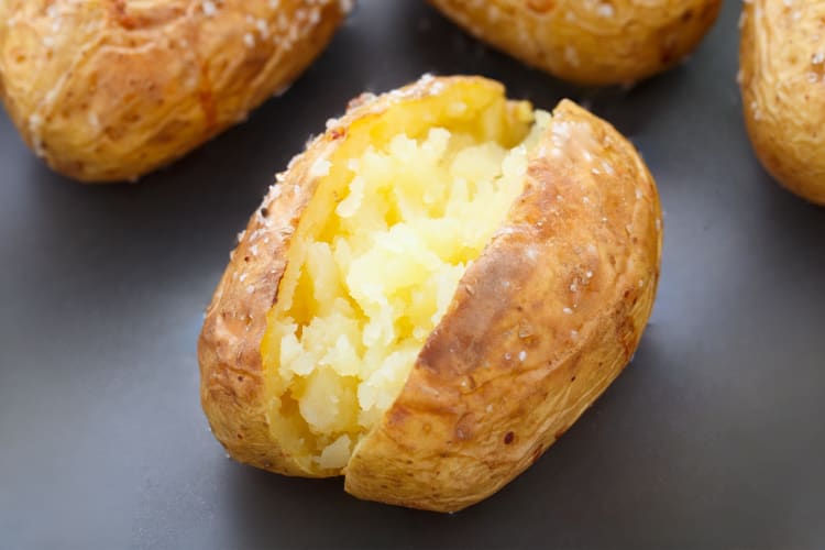 A Wendy's baked potato is a great low-sodium fast food choice