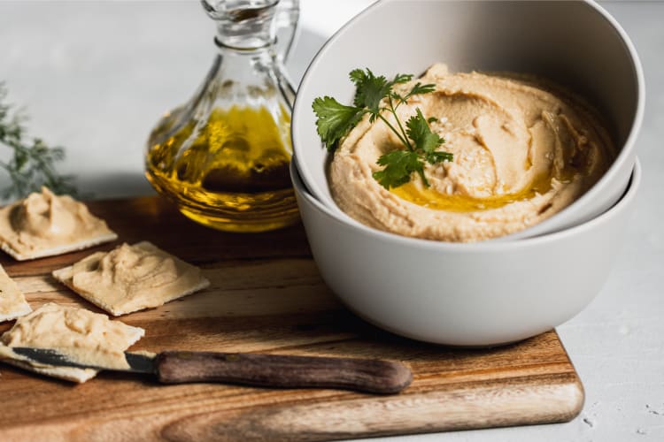 It is very easy to defrost hummus