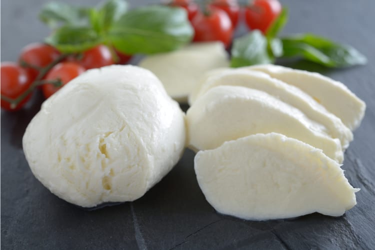 Mozzarella cheese 