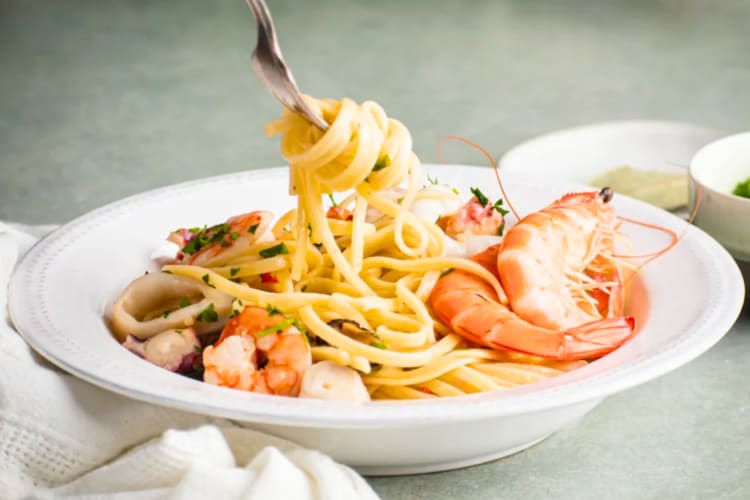 A bowl of seafood linguini 