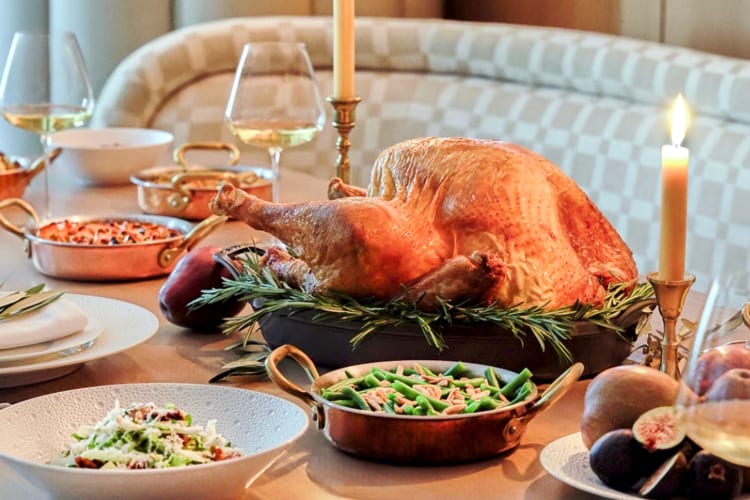 Lex Yard is a popular NYC restaurant open on Thanksgiving