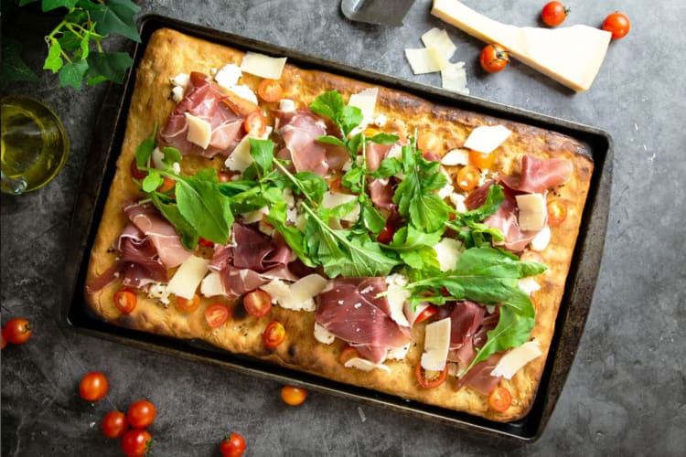 Savor some artisan pizzas at this Napa restaurant