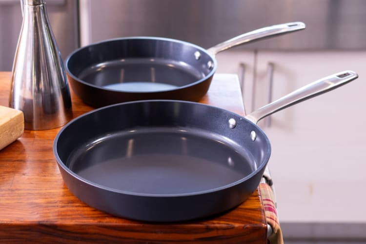 Two Alva non-stick frying pans
