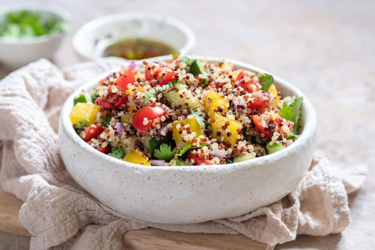 Quinoa salad with tomatoes, peppers and cucumbers