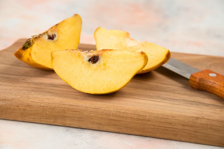 Slices of raw quince