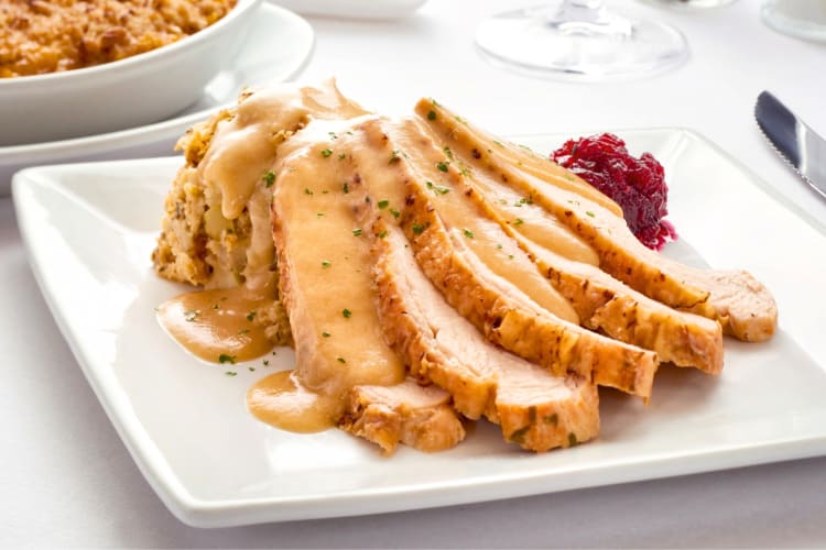 Ruth's Chris Steak House is a popular restaurant open on Thanksgiving